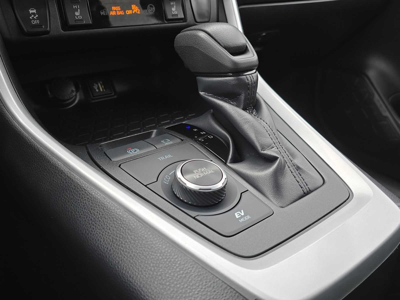 2025 Toyota RAV4 Hybrid Woodland