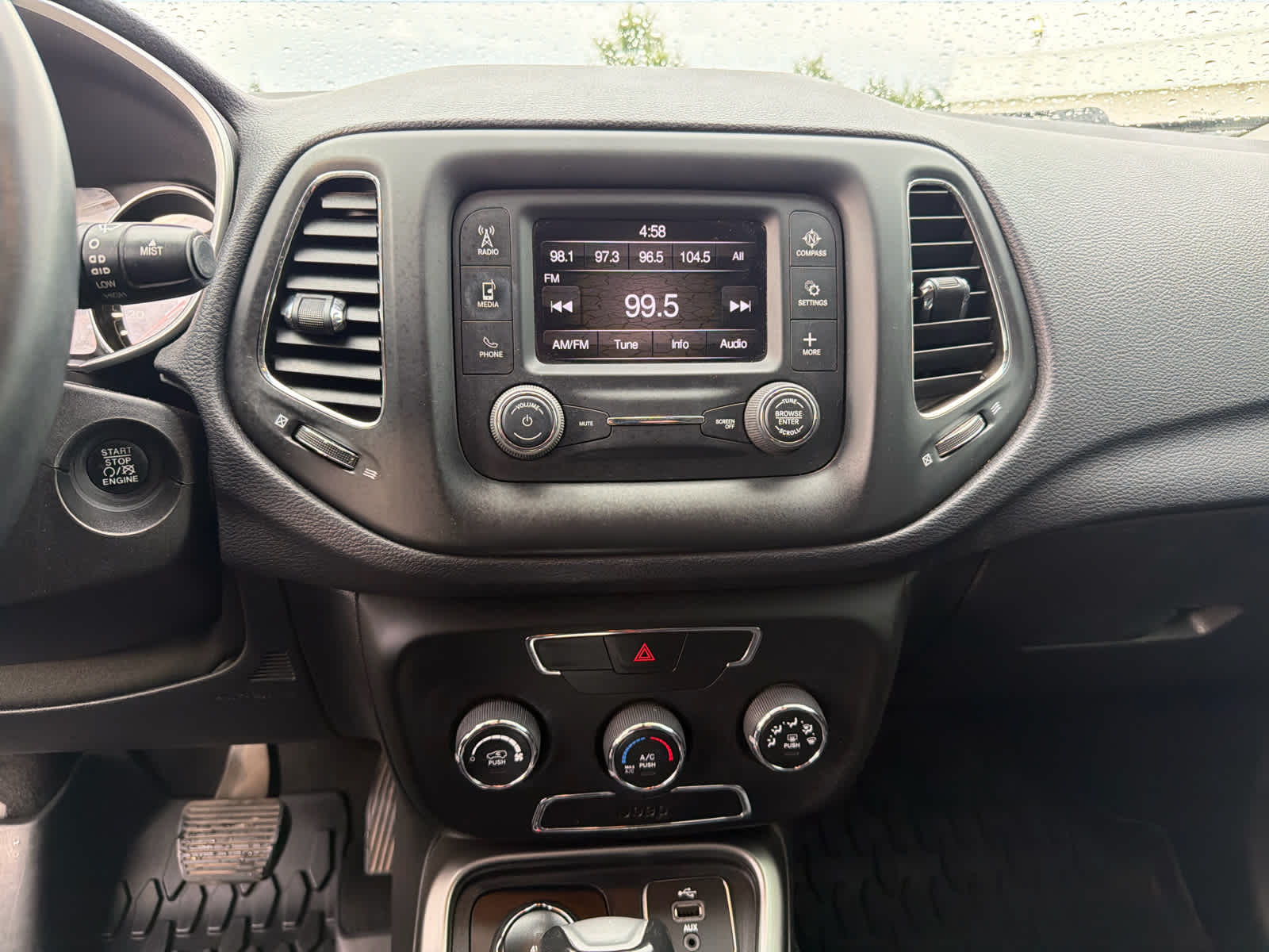 2017 Jeep New Compass Latitude