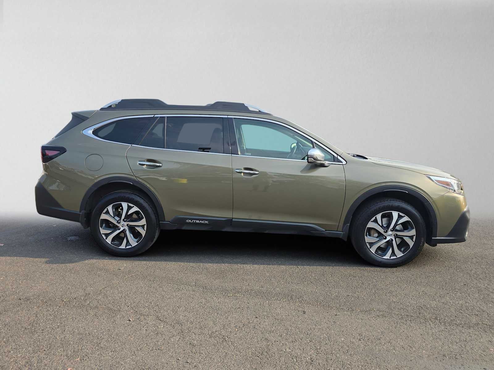 2022 Subaru Outback Touring