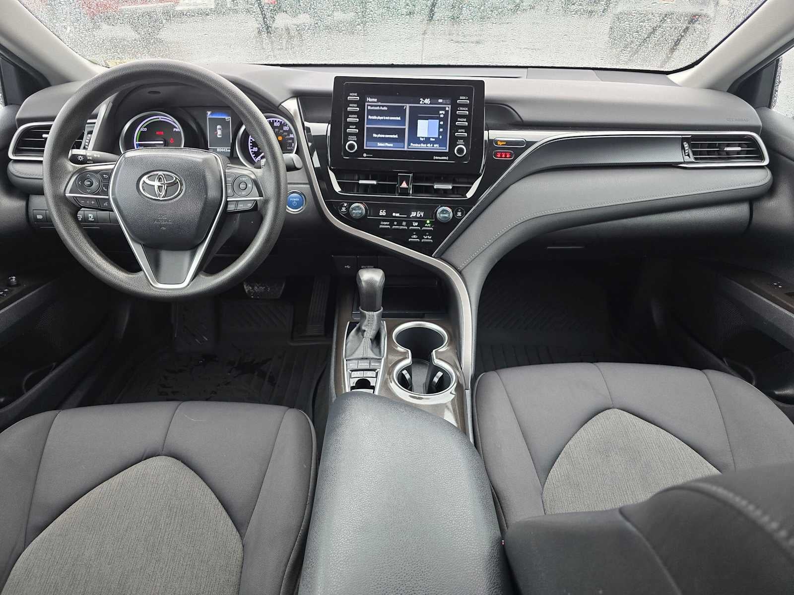 2022 Toyota Camry Hybrid LE