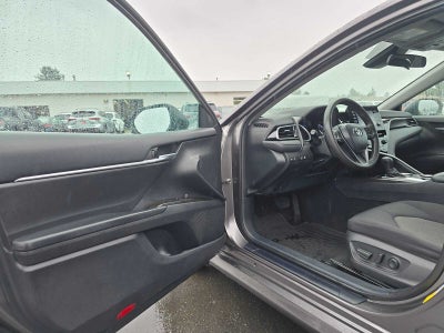 2022 Toyota Camry Hybrid LE