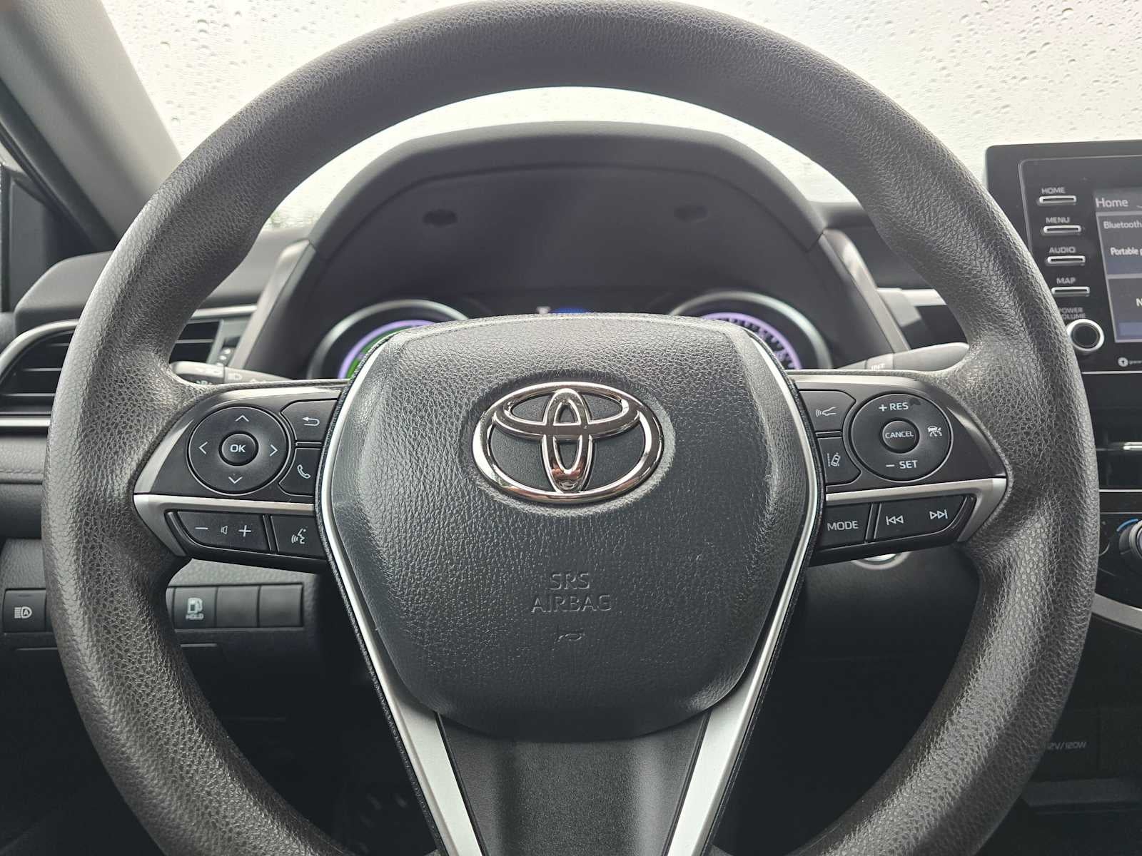 2022 Toyota Camry Hybrid LE