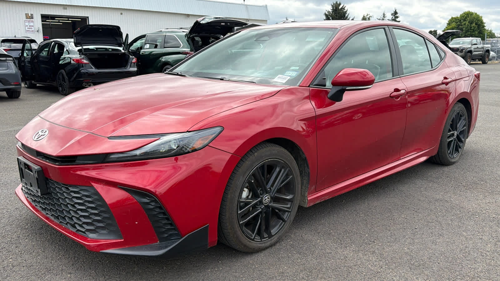 2025 Toyota Camry SE