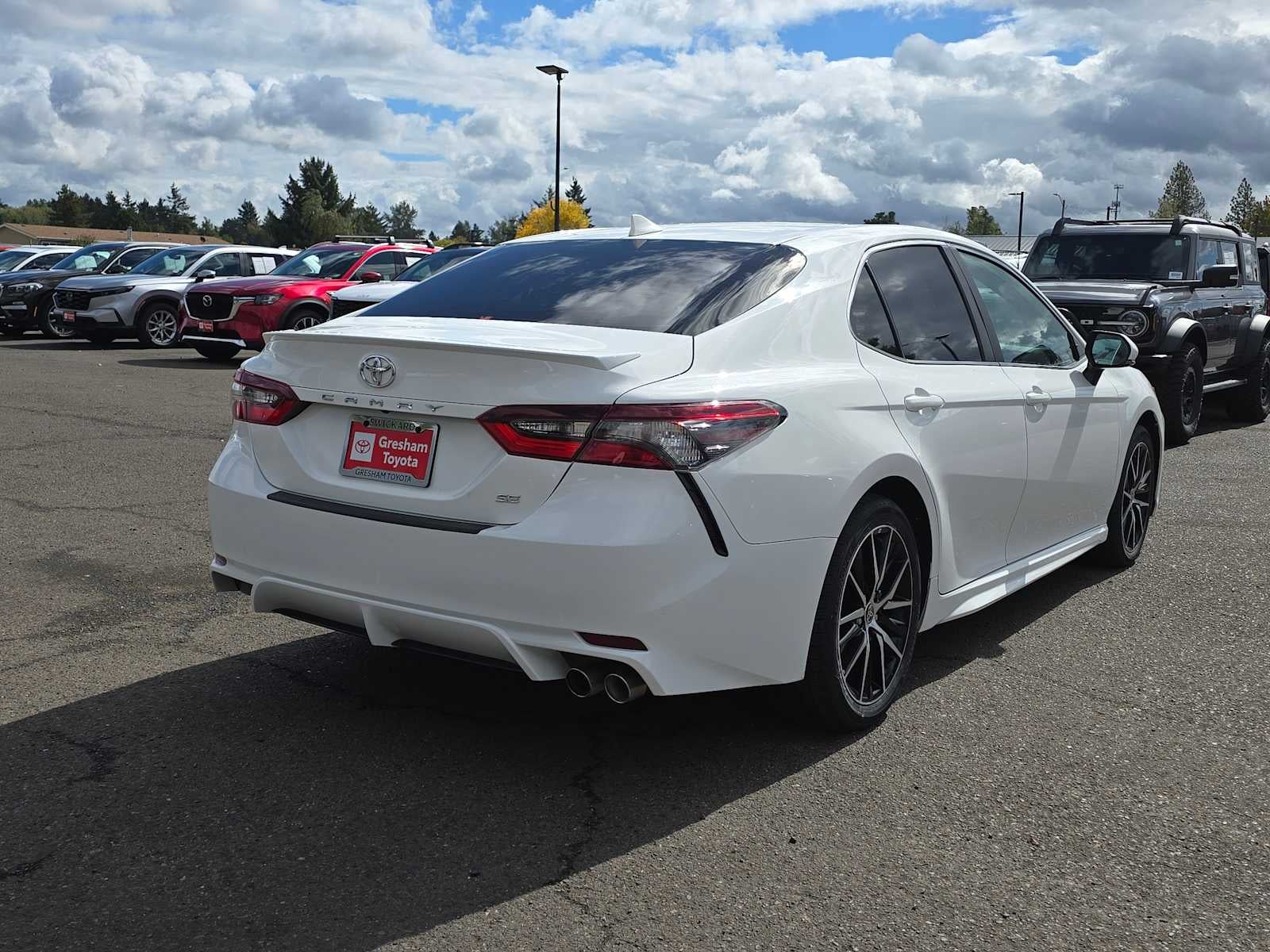 2022 Toyota Camry SE