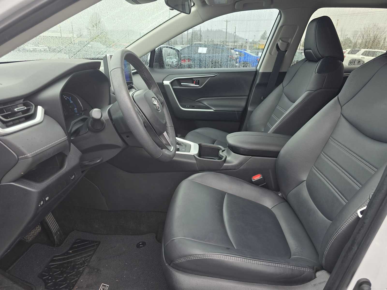 2023 Toyota RAV4 Hybrid XLE Premium