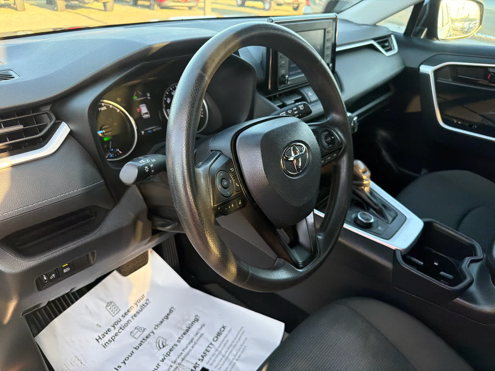 2022 Toyota RAV4 Hybrid LE