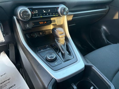 2022 Toyota RAV4 Hybrid LE