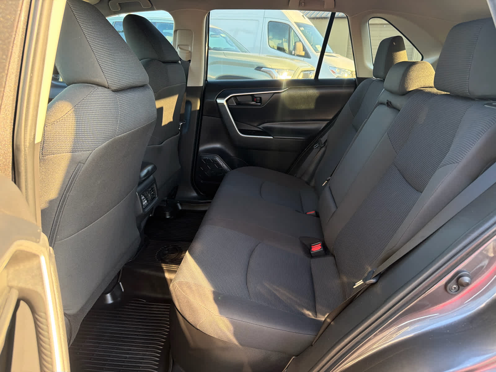 2022 Toyota RAV4 Hybrid LE