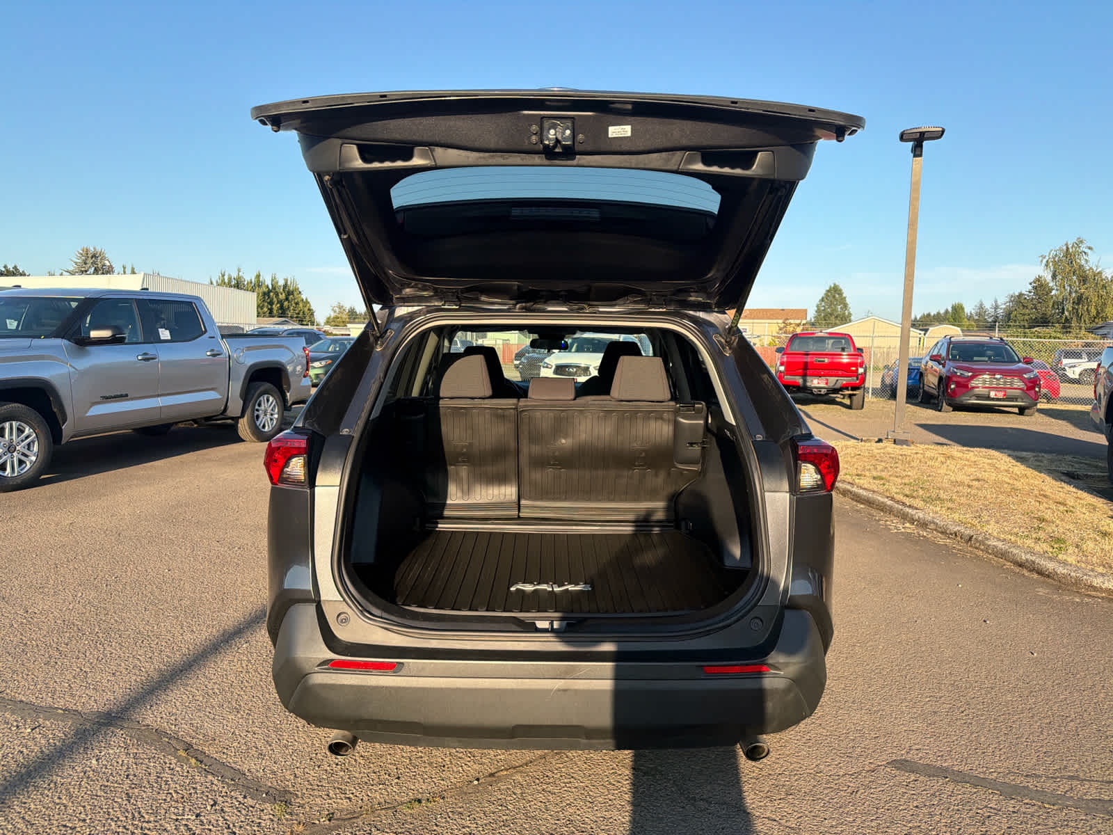 2022 Toyota RAV4 Hybrid LE
