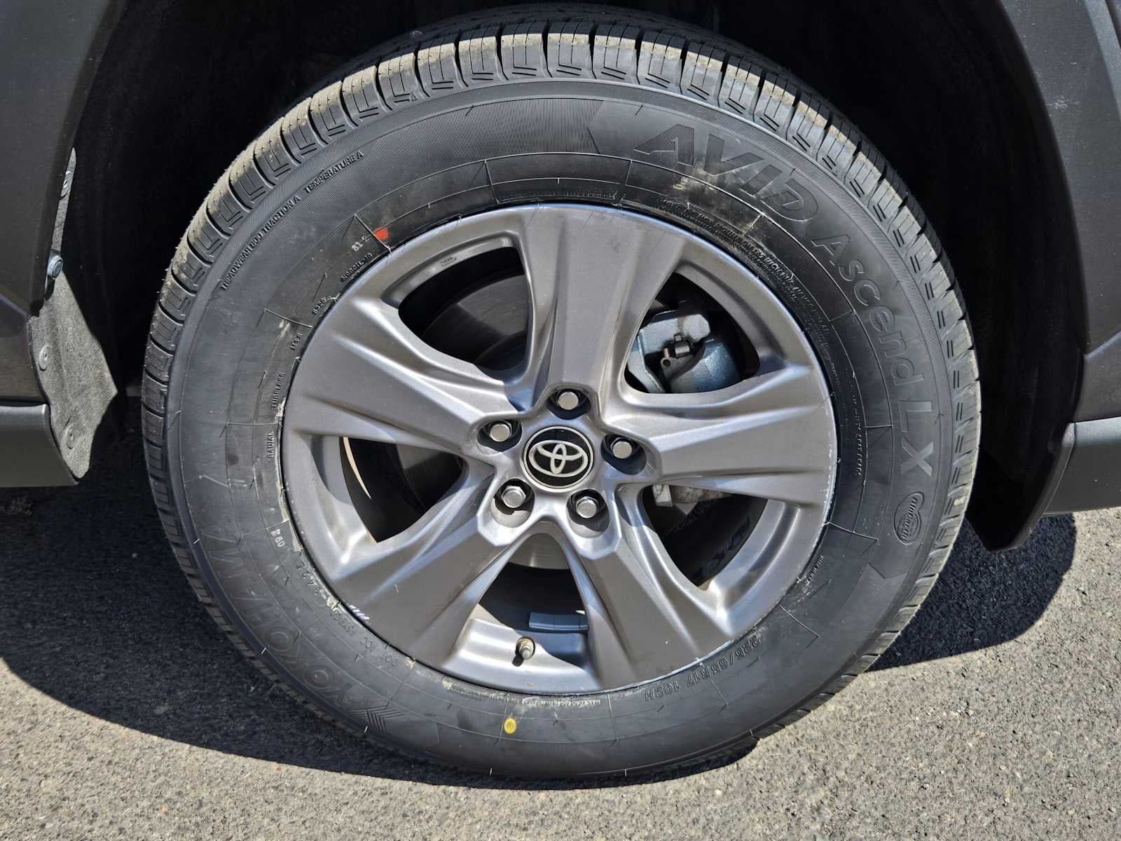 2023 Toyota RAV4 Hybrid LE