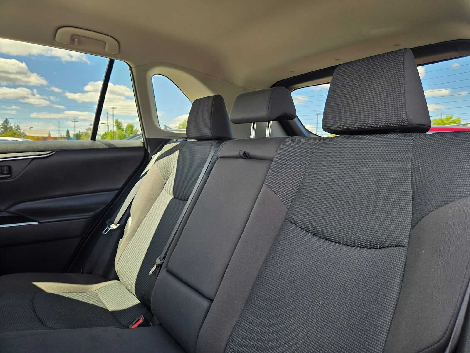 2023 Toyota RAV4 Hybrid LE