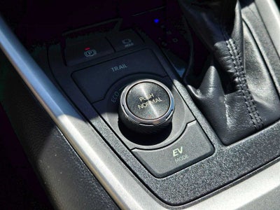2023 Toyota RAV4 Hybrid LE