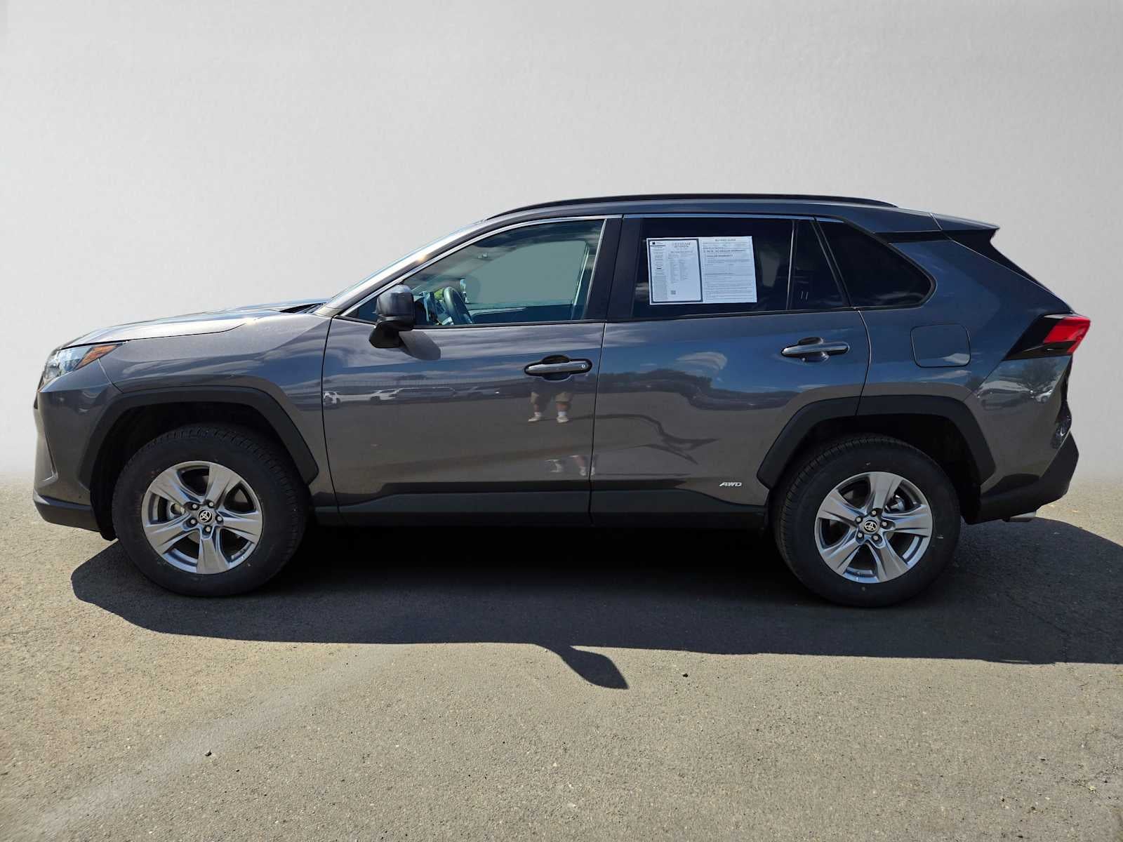 2023 Toyota RAV4 Hybrid LE