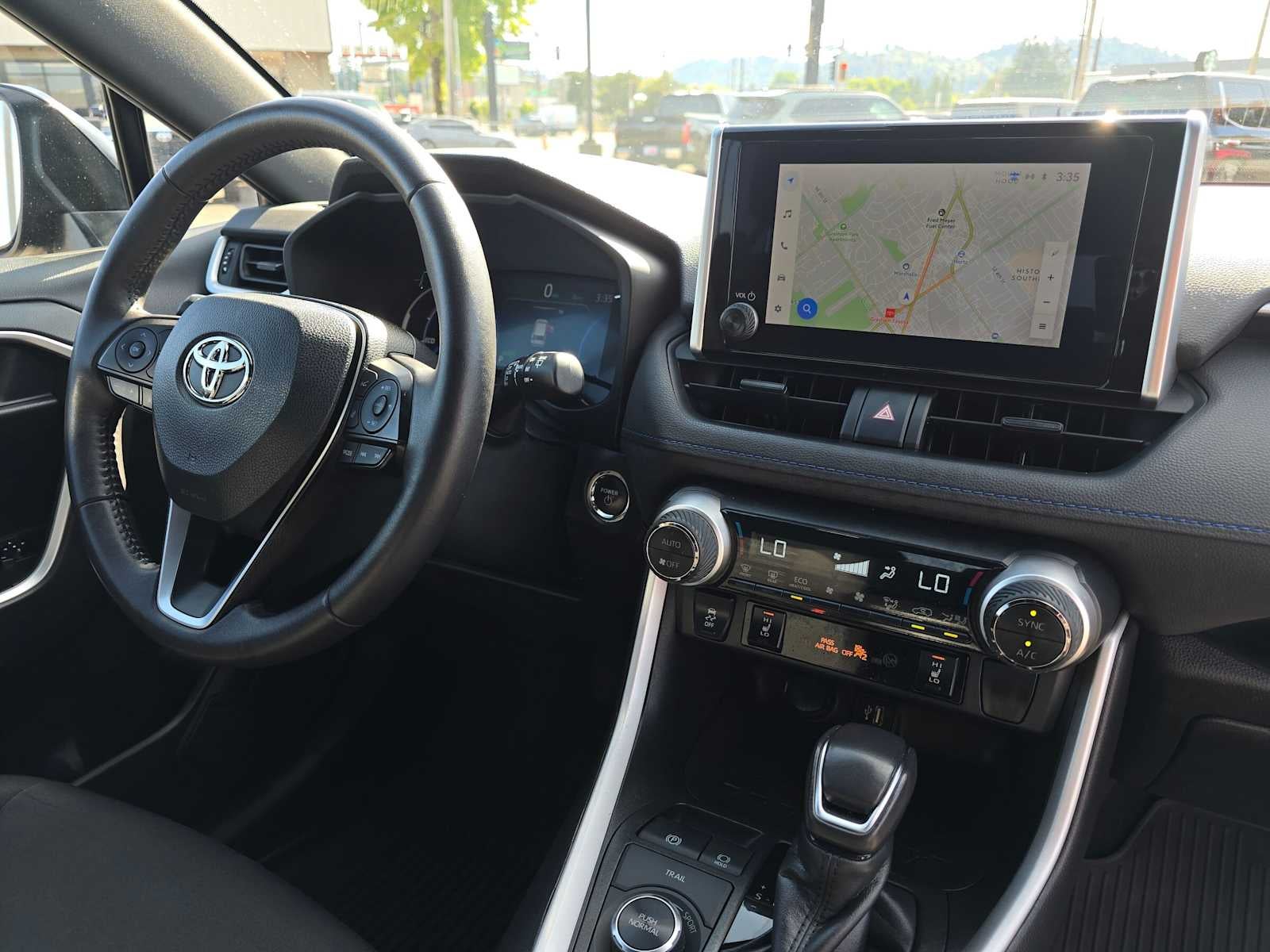 2023 Toyota RAV4 Hybrid SE