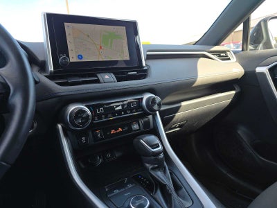 2023 Toyota RAV4 Hybrid SE