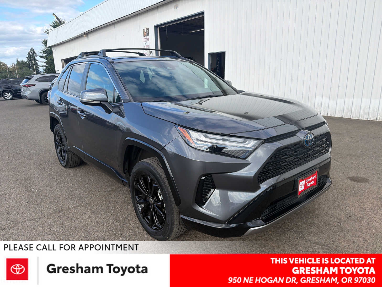 2023 Toyota RAV4 Hybrid SE