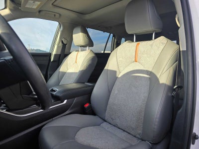 2023 Toyota Highlander Hybrid Bronze Edition