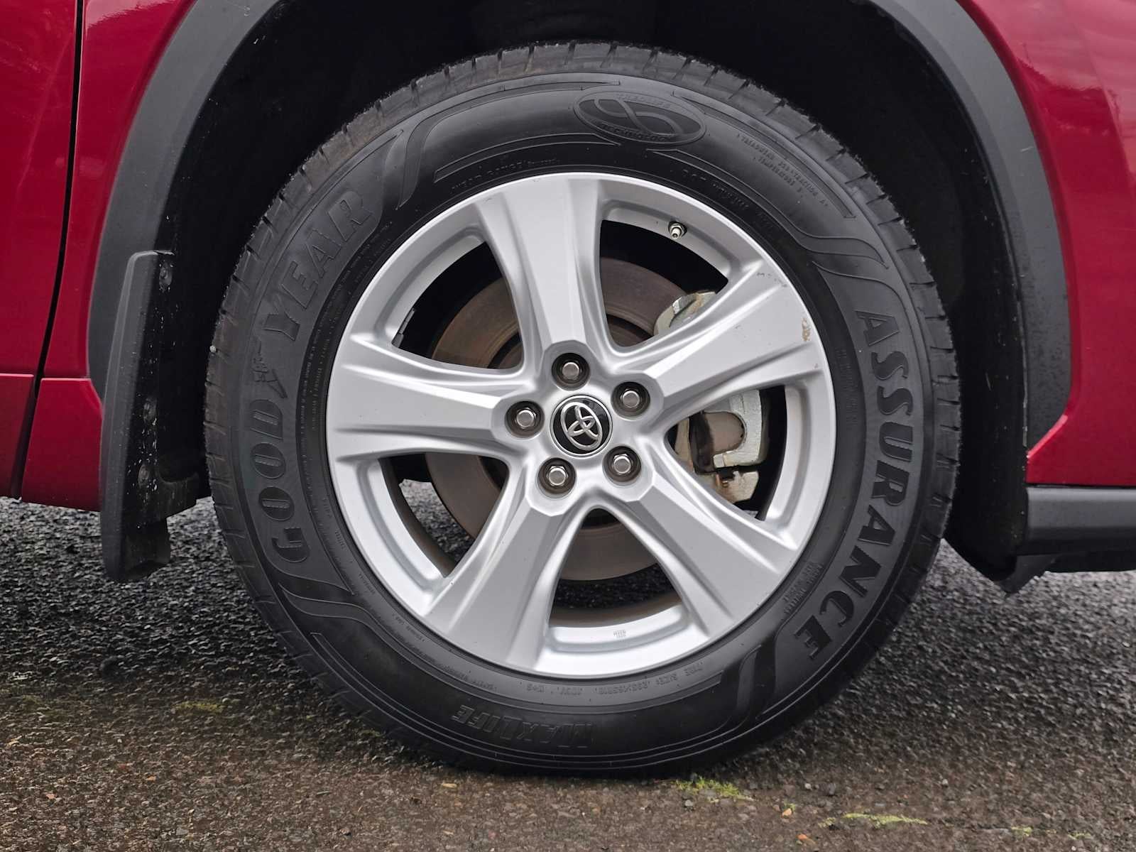 2020 Toyota Highlander LE