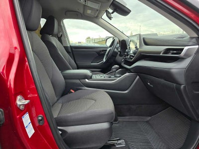 2020 Toyota Highlander LE