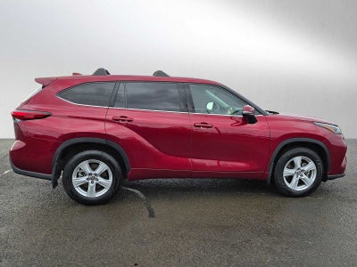 2020 Toyota Highlander LE