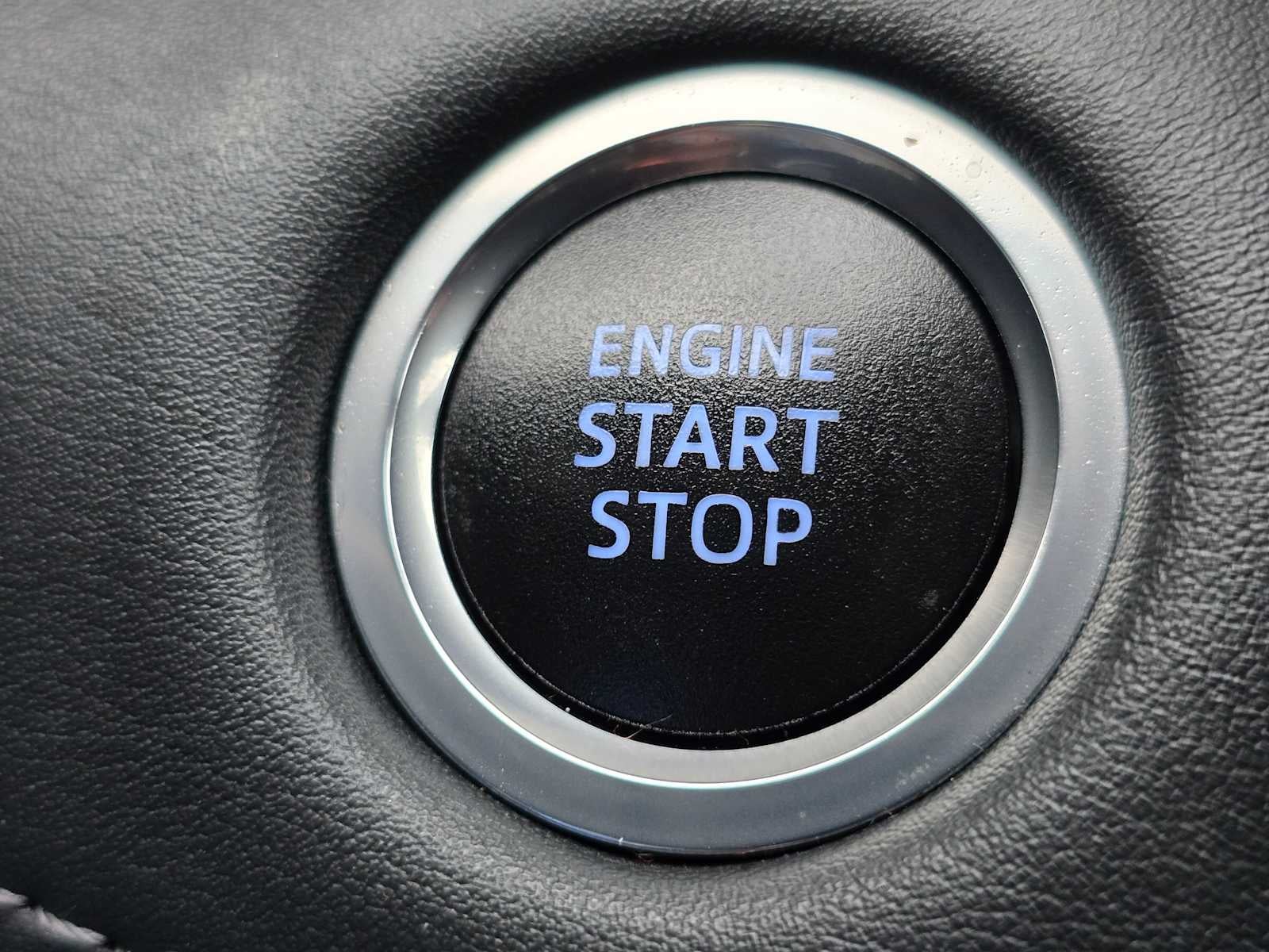 2020 Toyota Highlander LE