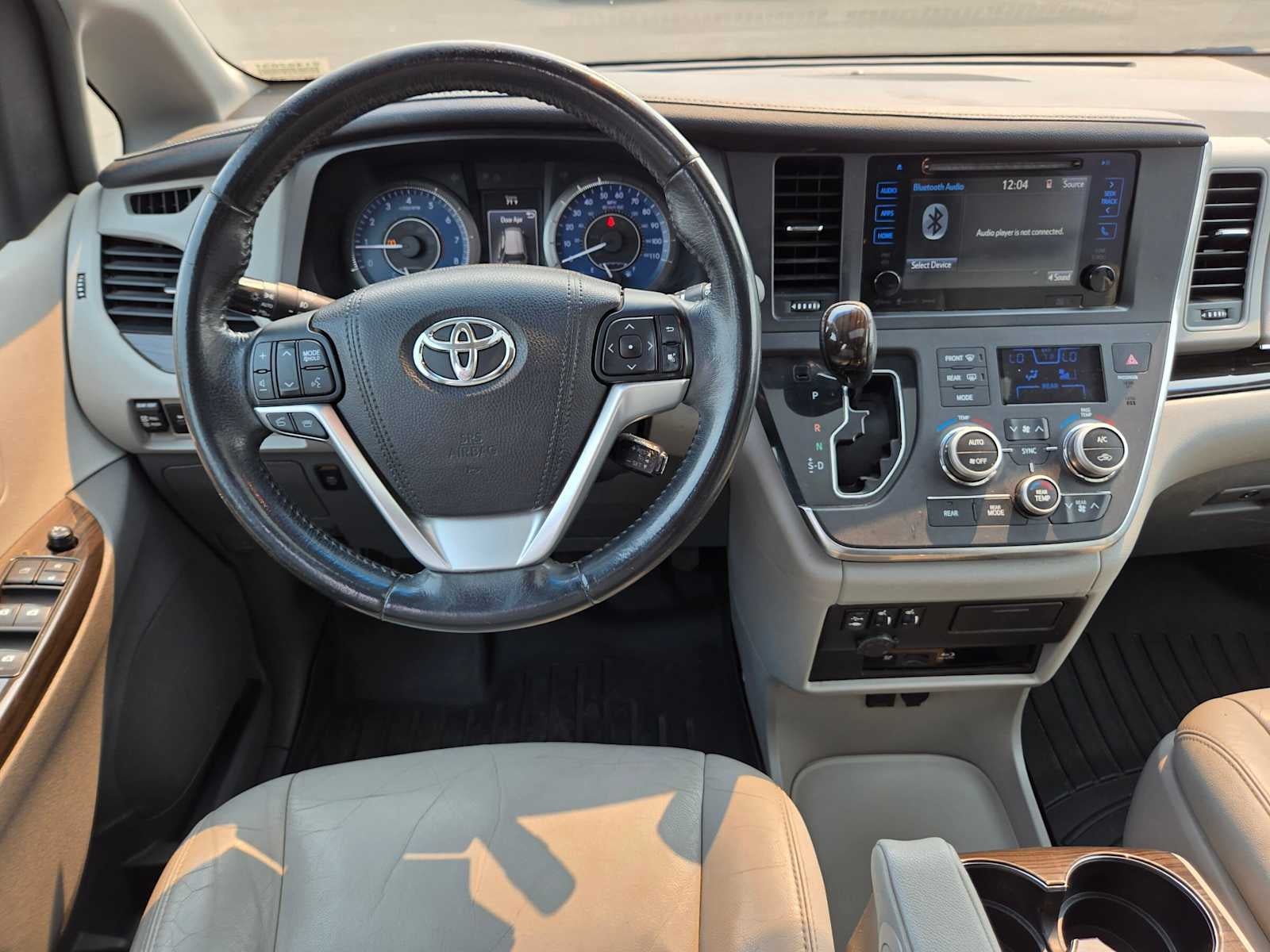 2016 Toyota Sienna XLE