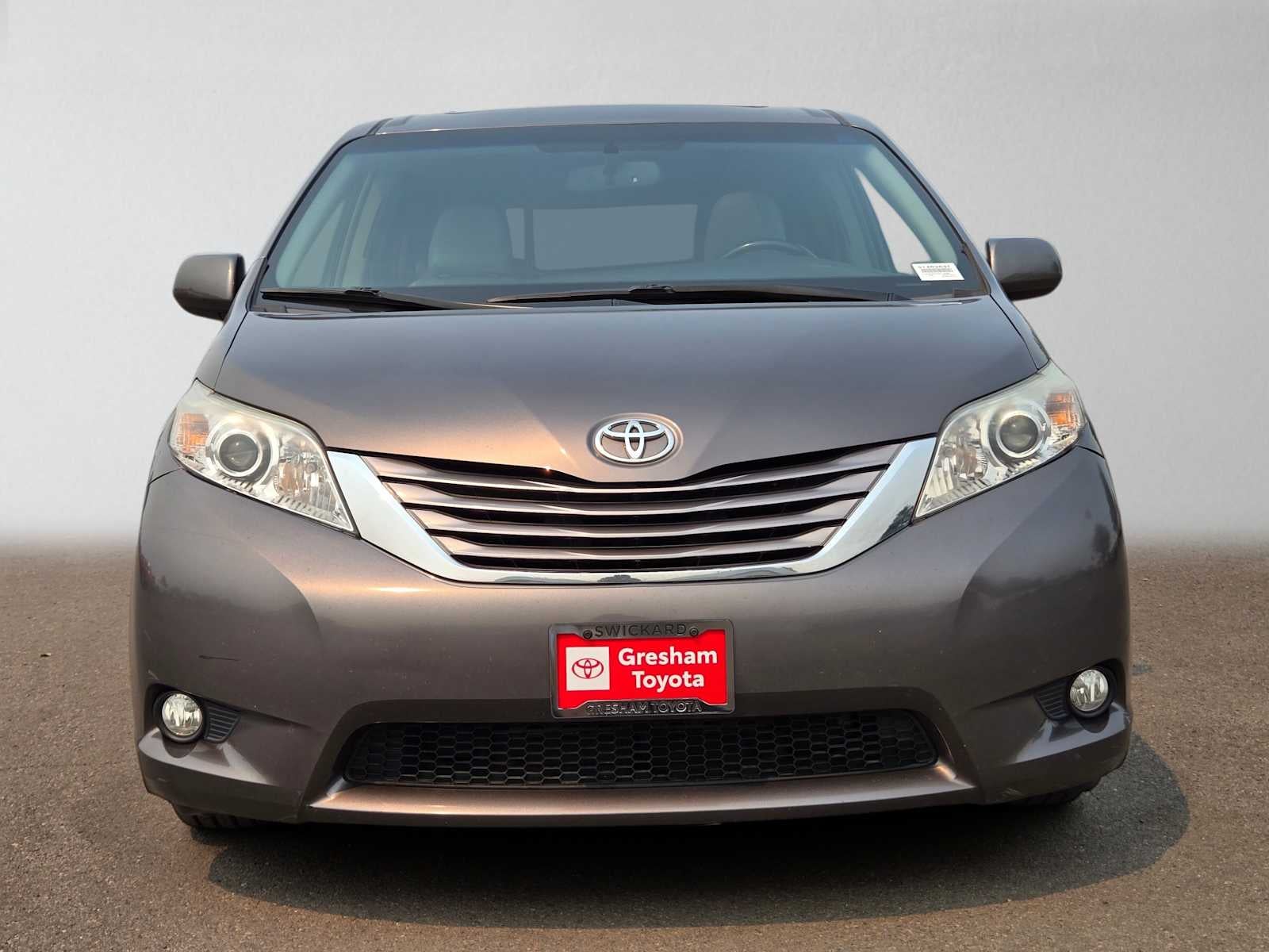 2016 Toyota Sienna XLE