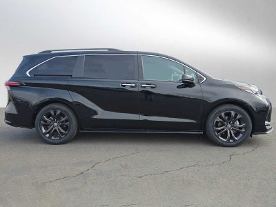 2022 Toyota Sienna XSE