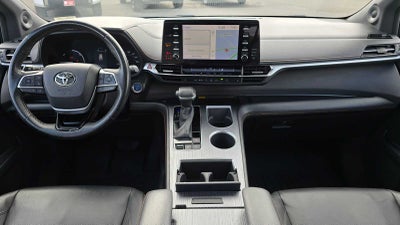 2022 Toyota Sienna XSE