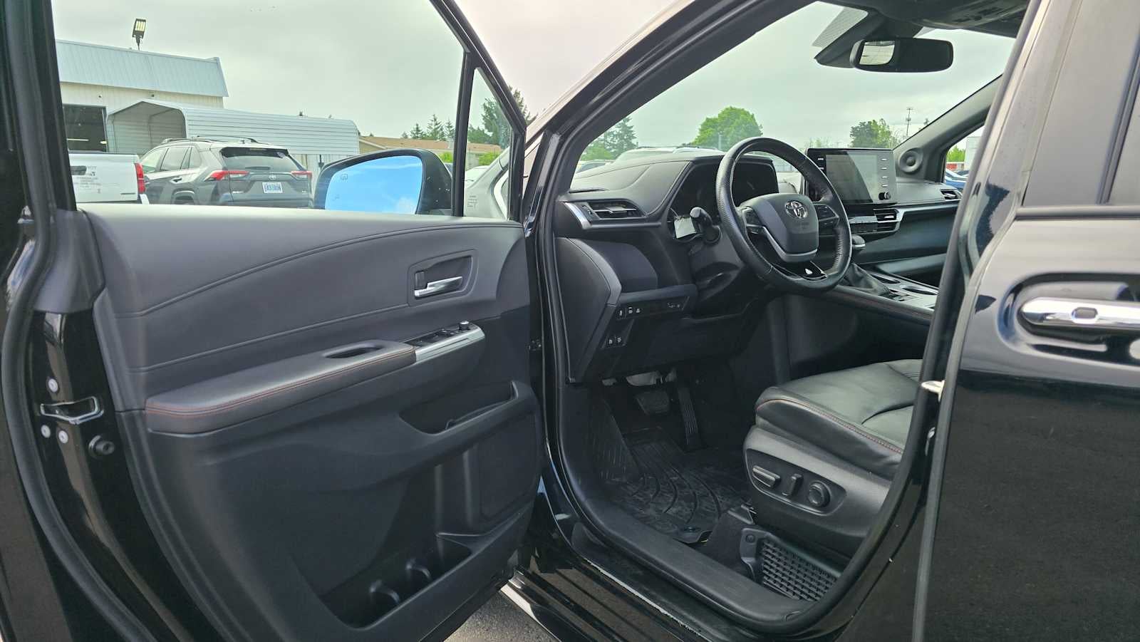 2022 Toyota Sienna XSE