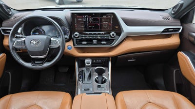 2022 Toyota Highlander Hybrid Platinum