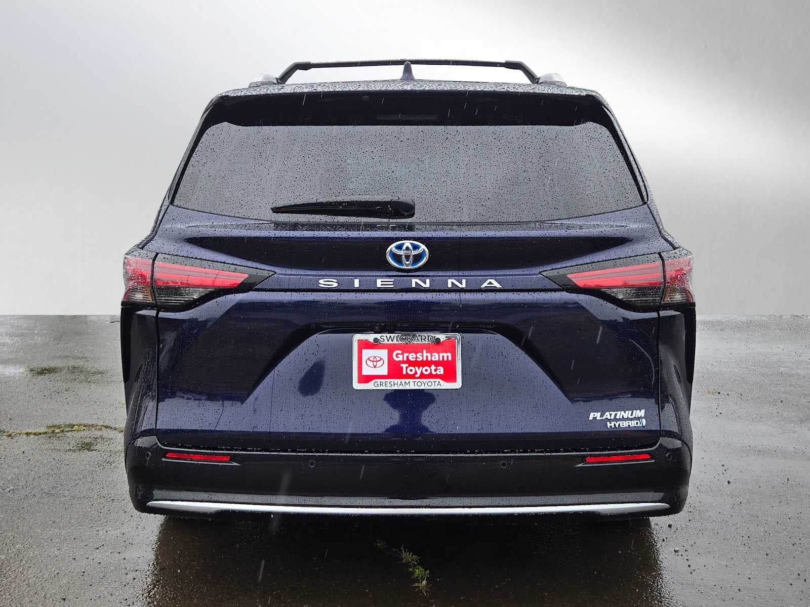 2024 Toyota Sienna Platinum