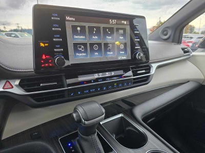 2023 Toyota Sienna Platinum