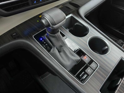 2023 Toyota Sienna Platinum