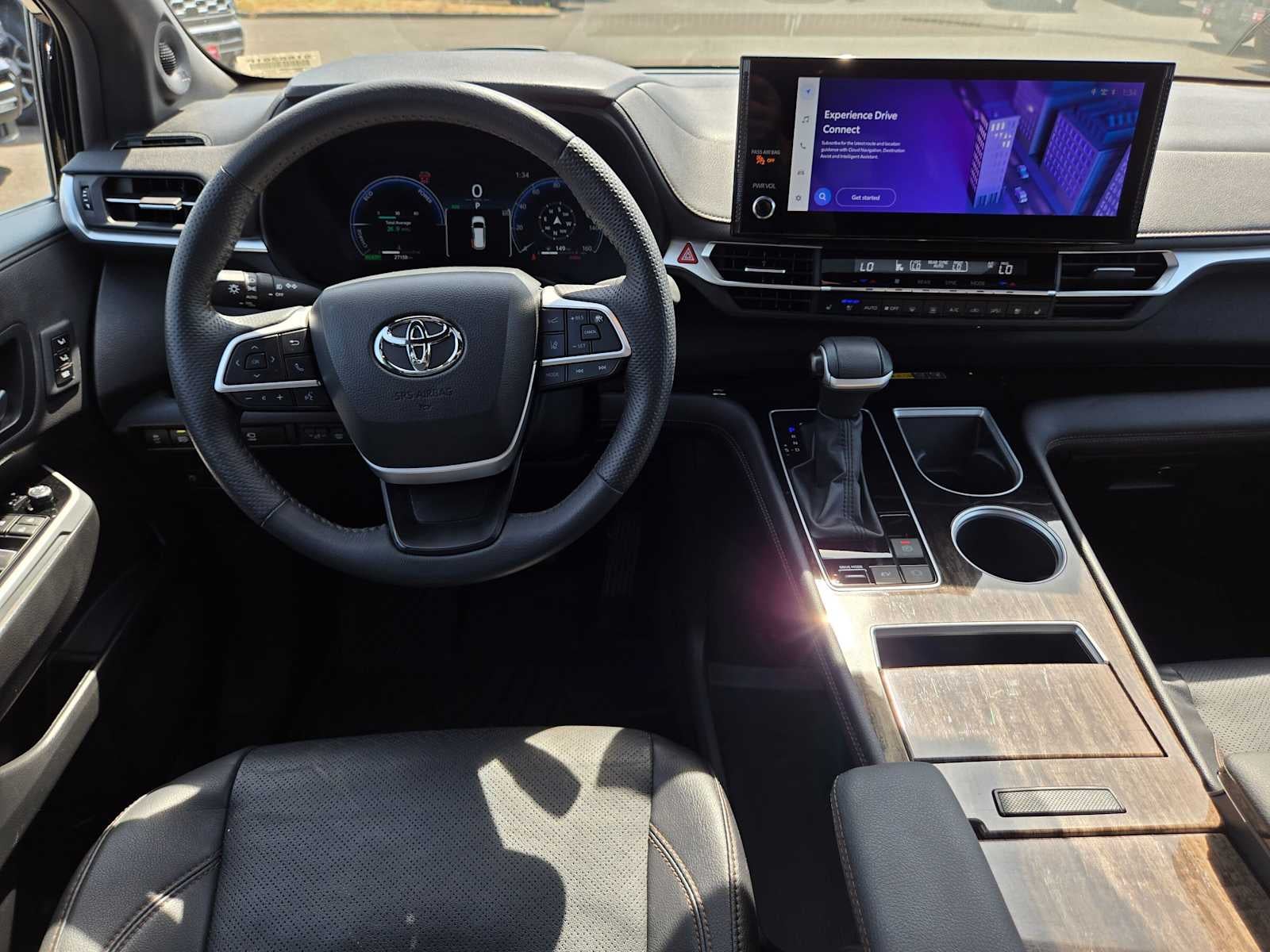 2025 Toyota Sienna Platinum