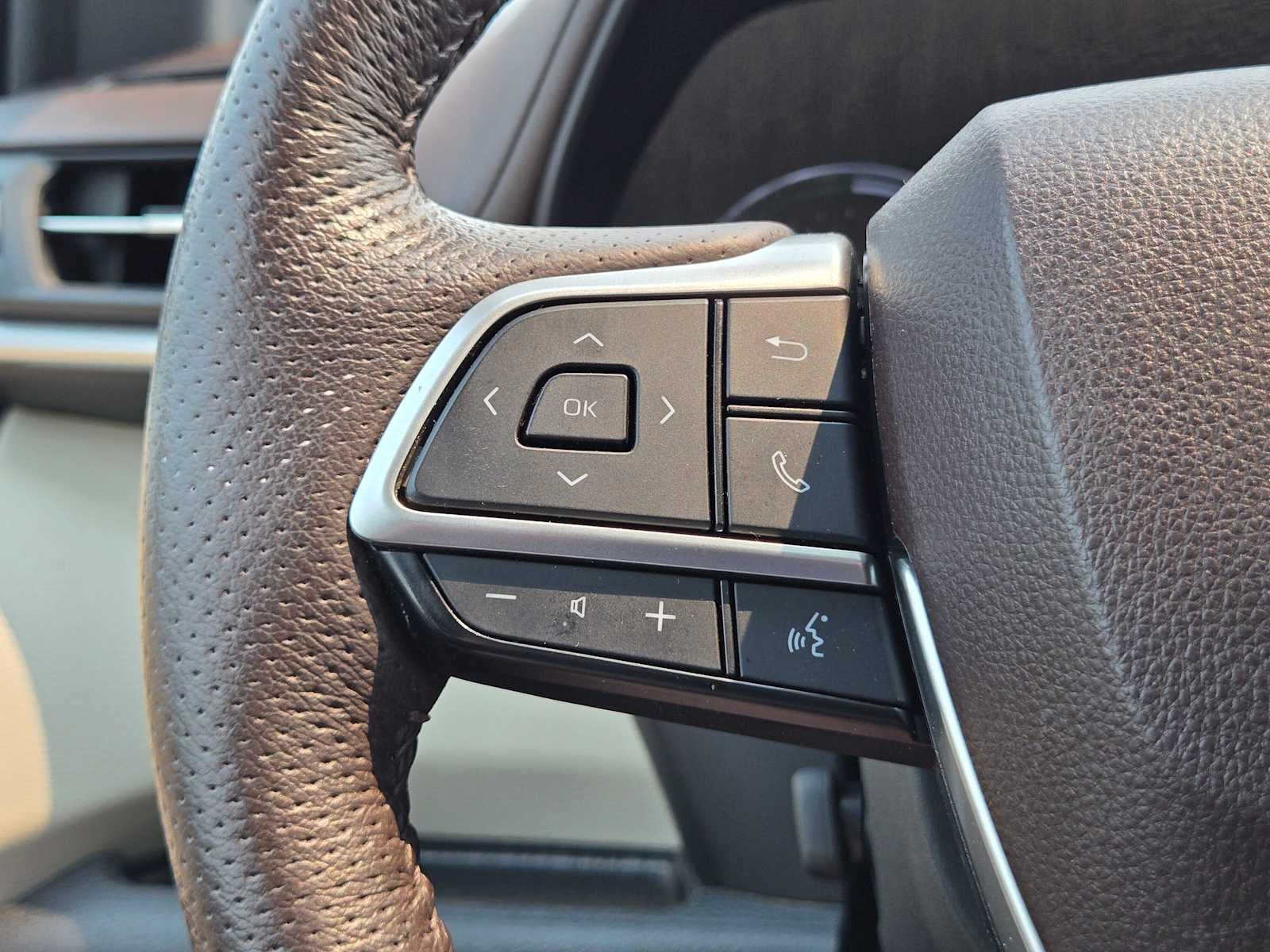 2023 Toyota Sienna Platinum