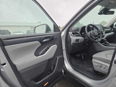2022 Toyota Highlander XLE