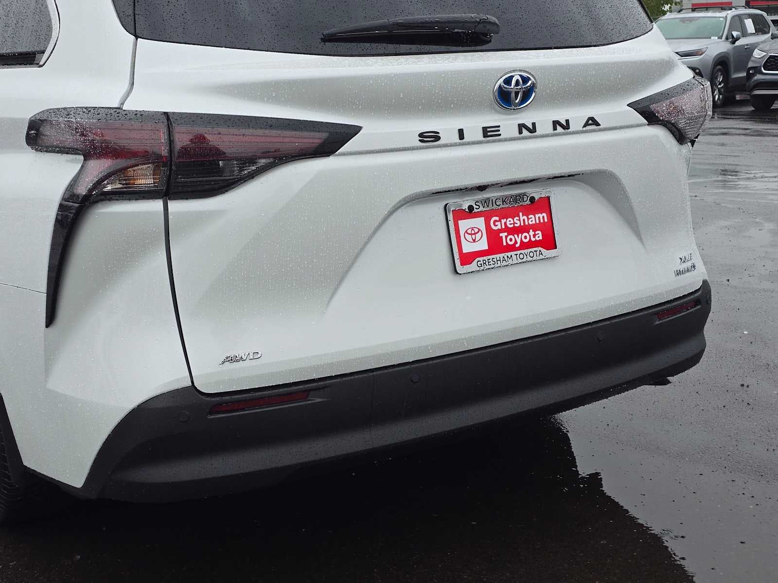 2024 Toyota Sienna XLE