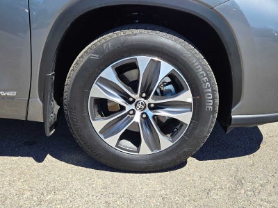 2026 Toyota Highlander Hybrid XLE