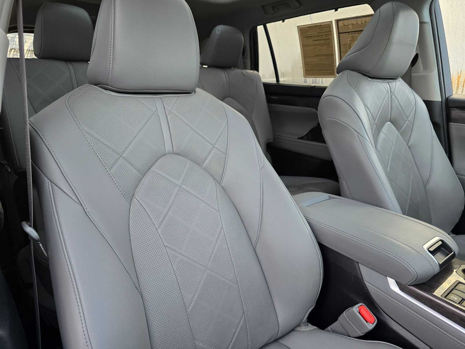 2024 Toyota Highlander Platinum