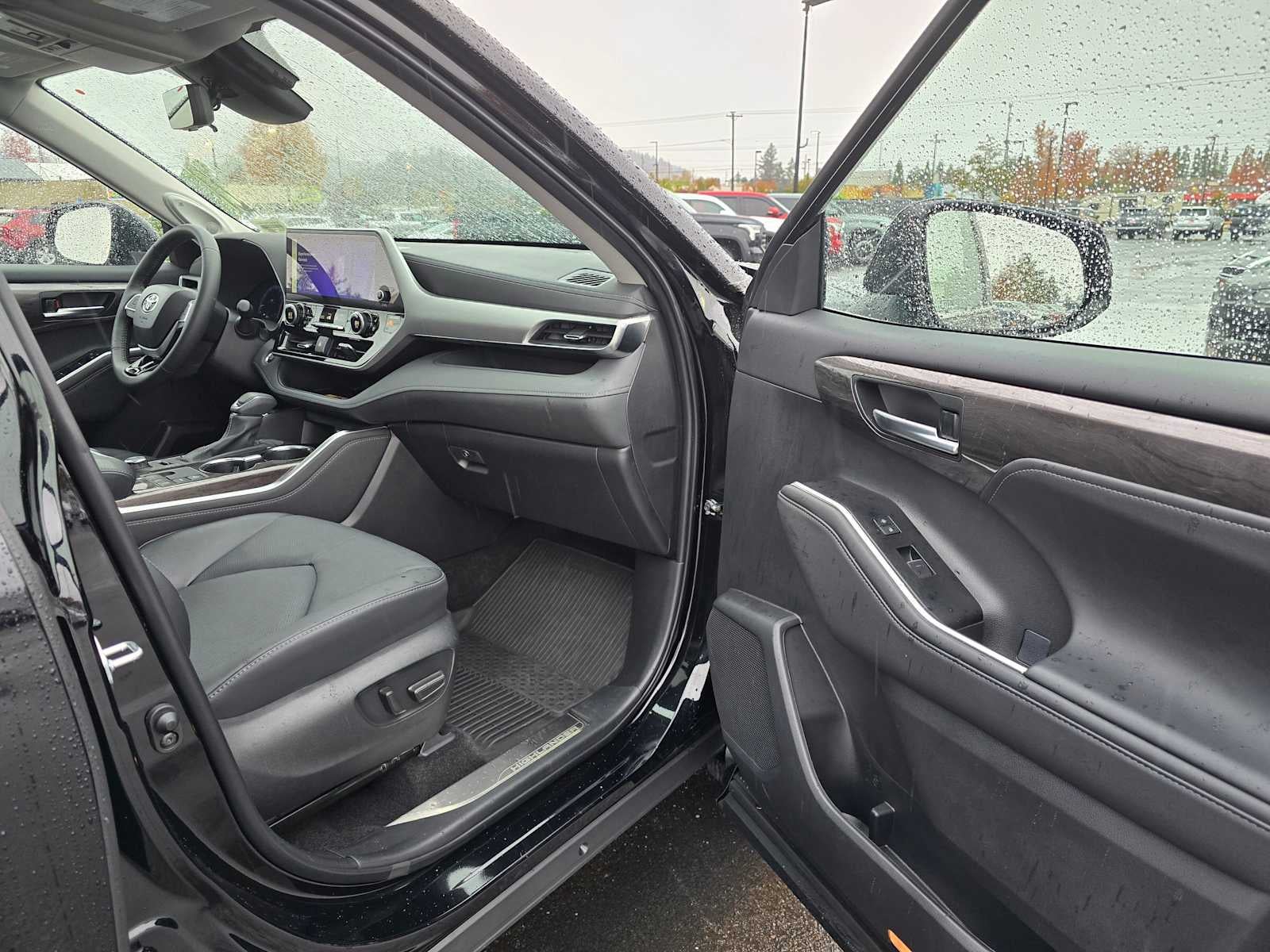 2025 Toyota Highlander Platinum