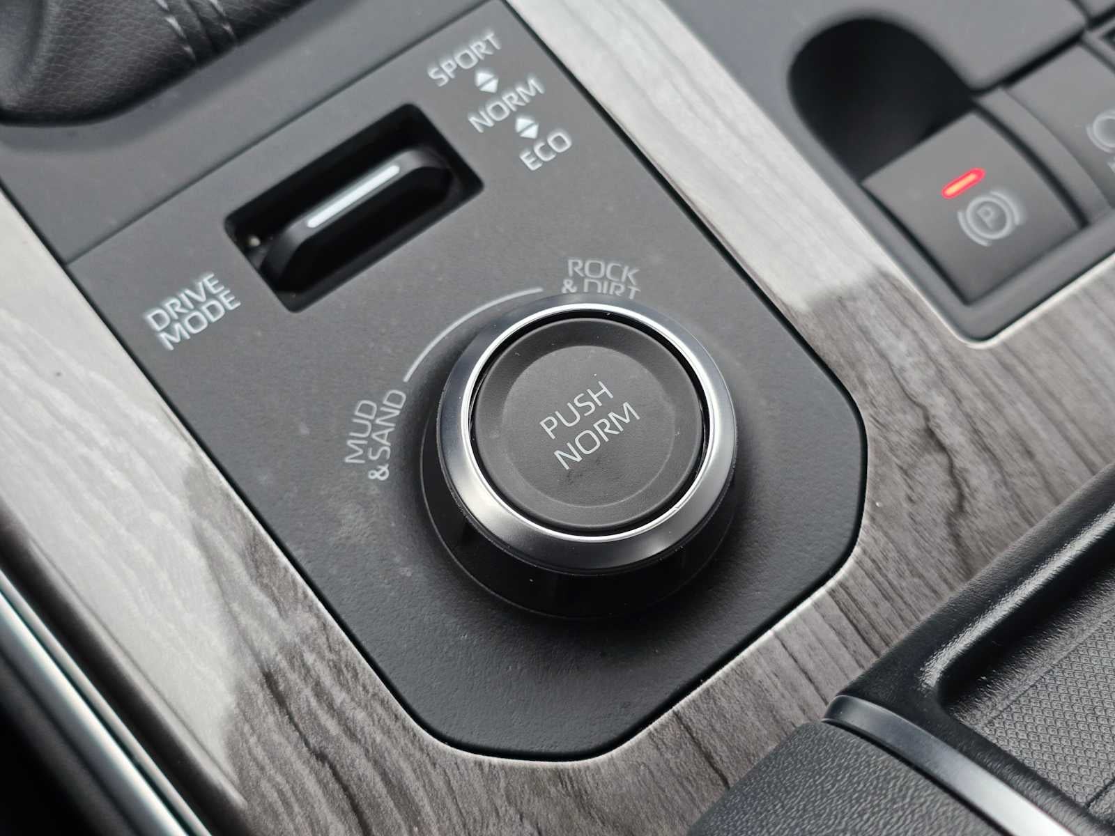 2025 Toyota Highlander Platinum