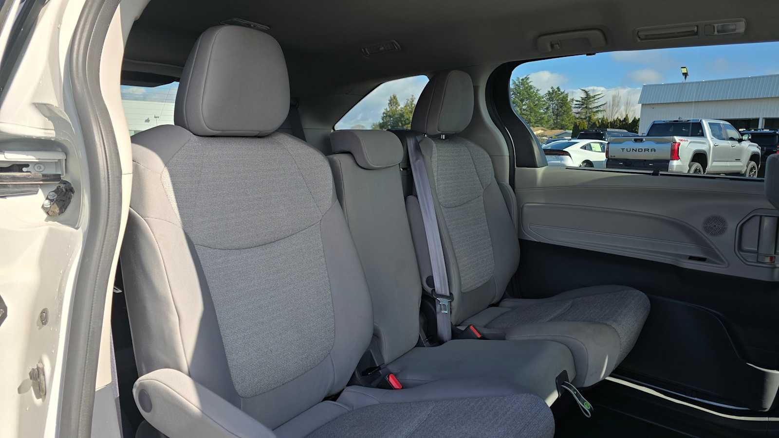 2024 Toyota Sienna LE