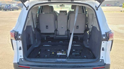 2024 Toyota Sienna LE