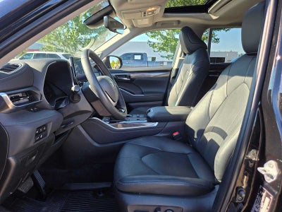2023 Toyota Highlander Hybrid Limited