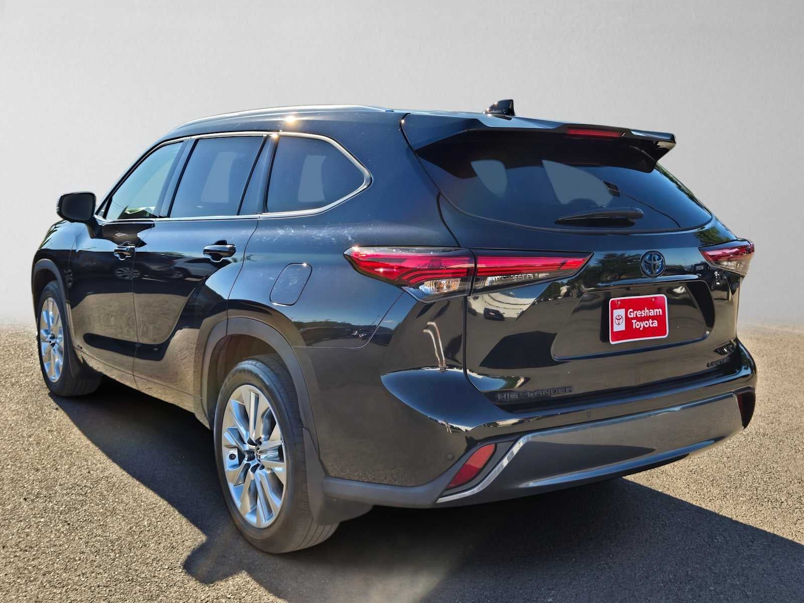 2023 Toyota Highlander Hybrid Limited