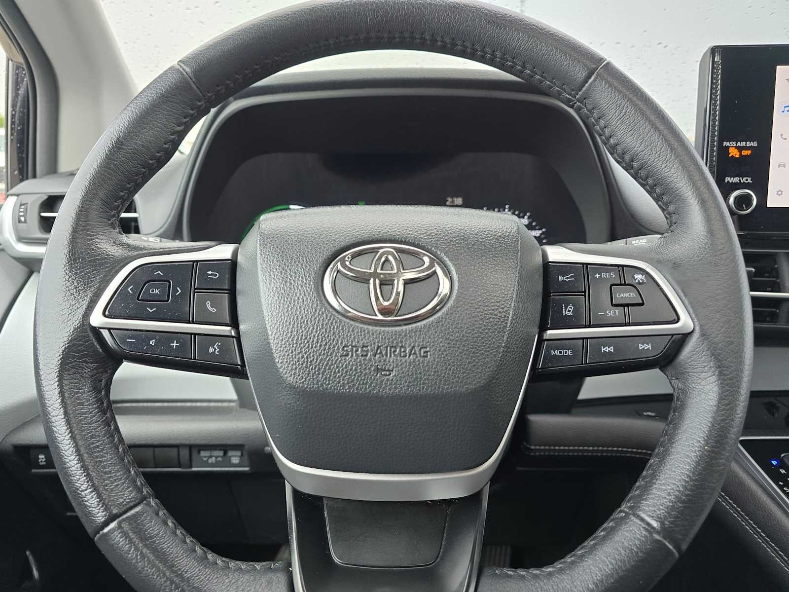 2025 Toyota Sienna XLE