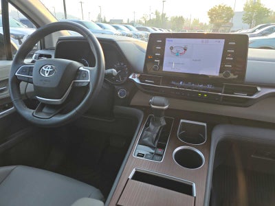 2021 Toyota Sienna XLE