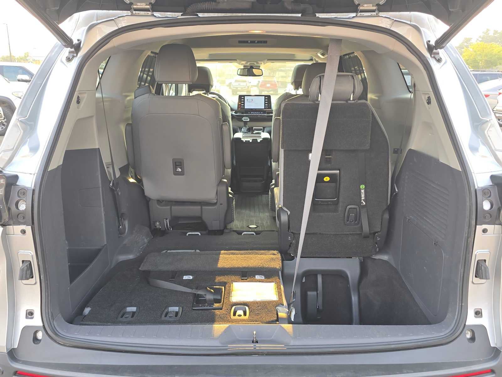 2021 Toyota Sienna XLE