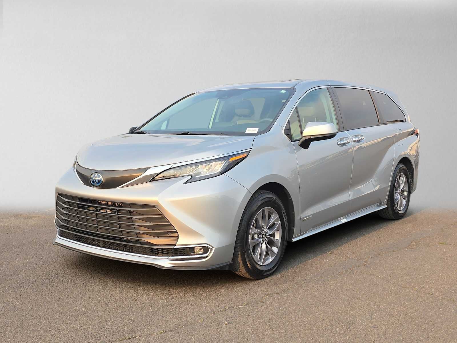 2021 Toyota Sienna XLE